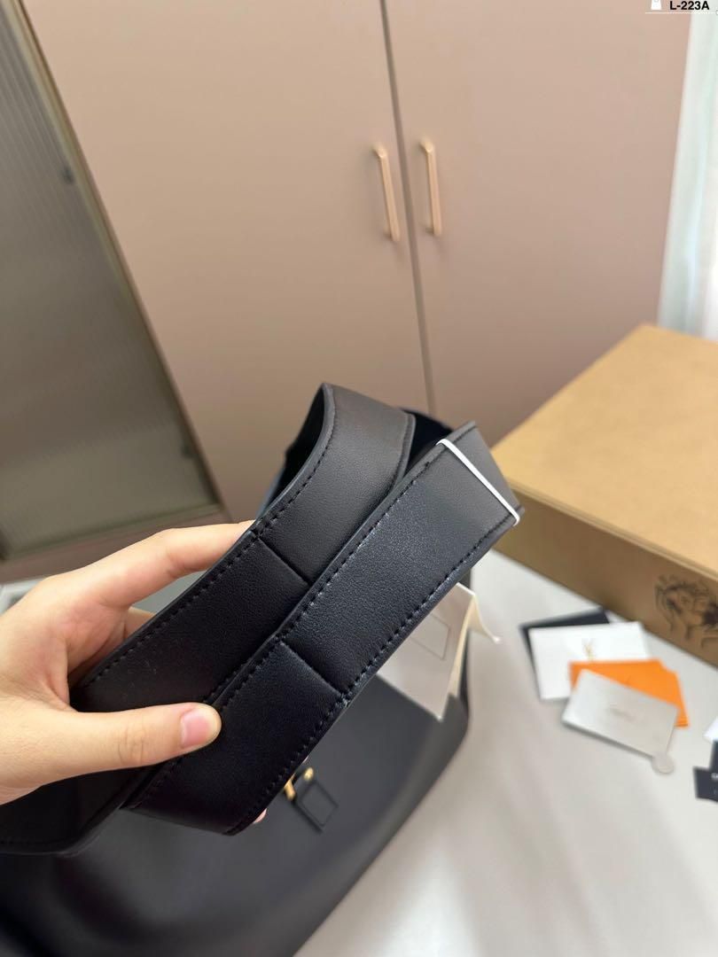 極美品★YSL★-イヴサンローラン ショルダーバッグ 極美品★YSL★-イヴサンローラン ショルダーバッグ