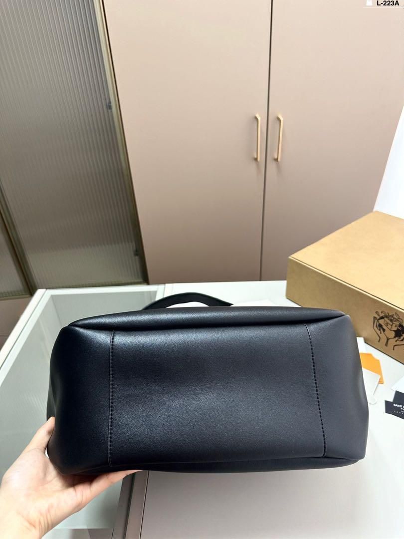極美品★YSL★-イヴサンローラン ショルダーバッグ 極美品★YSL★-イヴサンローラン ショルダーバッグ