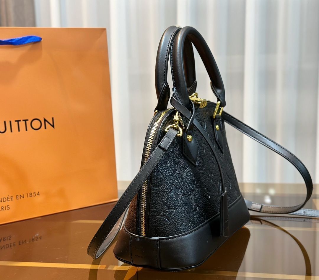 お洒落 LOUIS VUITTON ショルダーバッグ ハンドバッグ BB 財布3点セット お洒落 LOUIS VUITTON ショルダーバッグ ハンドバッグ BB 財布3点セット