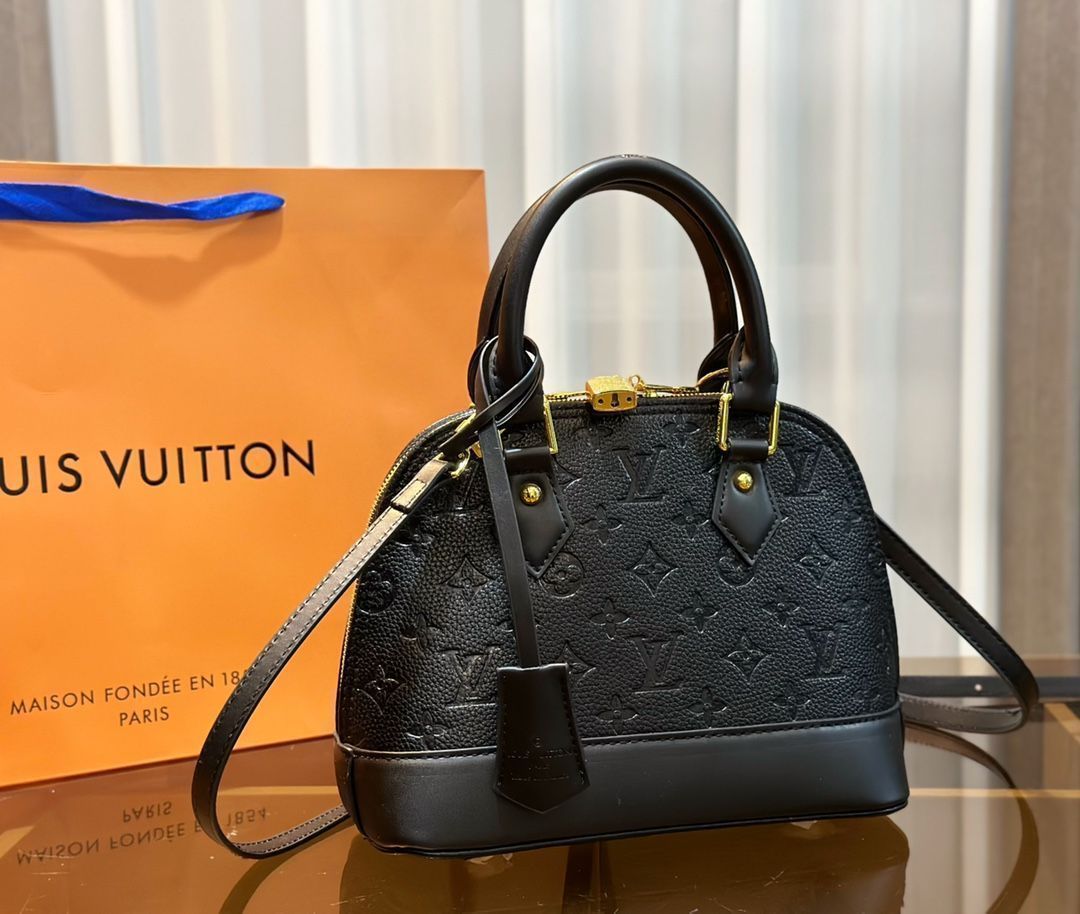 お洒落 LOUIS VUITTON ショルダーバッグ ハンドバッグ BB 財布3点セット お洒落 LOUIS VUITTON ショルダーバッグ ハンドバッグ BB 財布3点セット