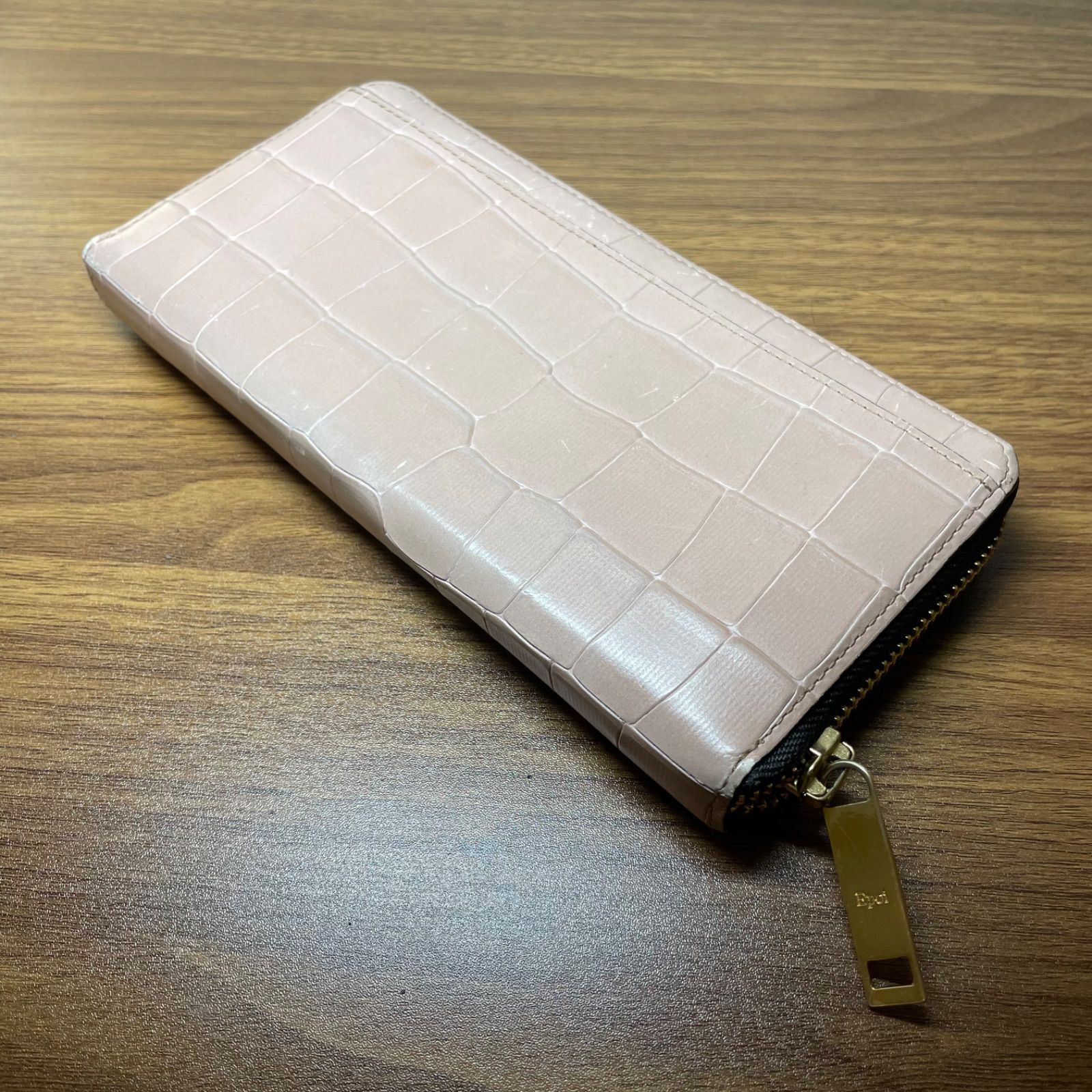 一点モノ】Epoi エポイ クロコ型押し ラウンドファスナー 長財布 