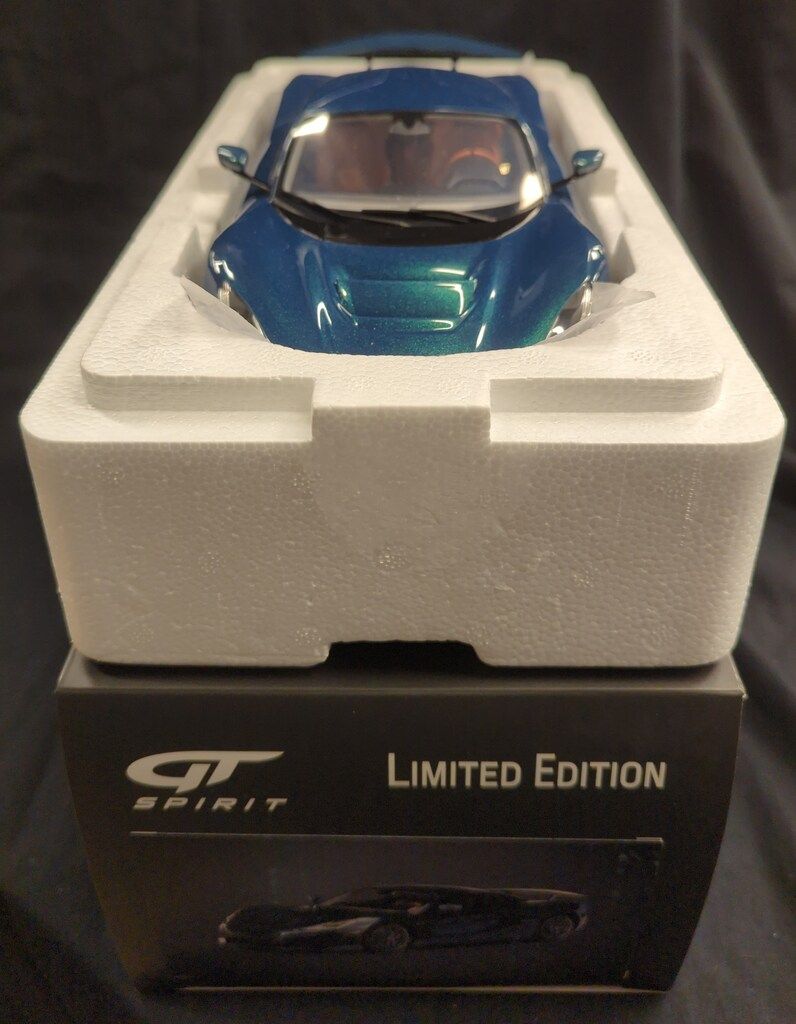 GT Spirit 1/18 RIMAC NEVERA Blue GTS405