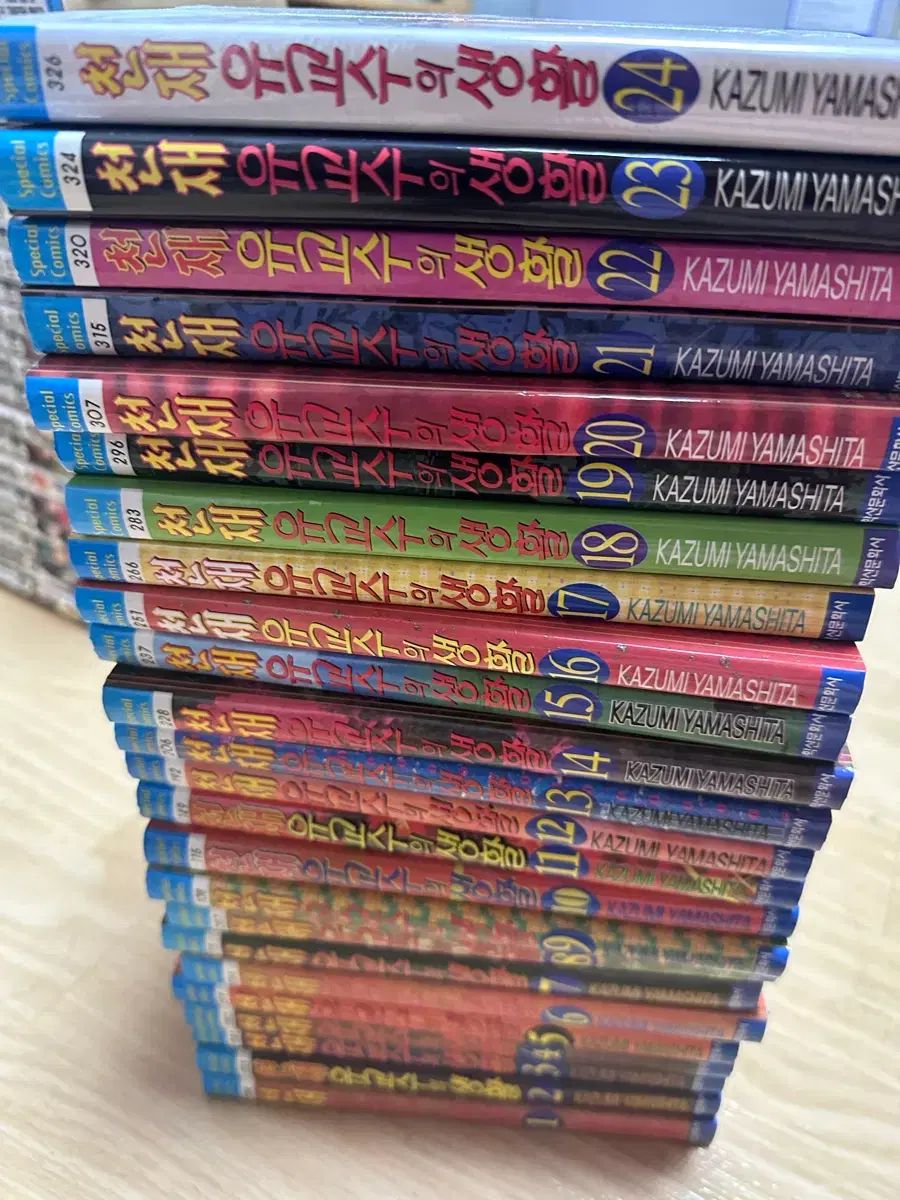 人気新品宝塚歌劇団 直筆サイン入り色紙 暁千星 恋する天動説演劇