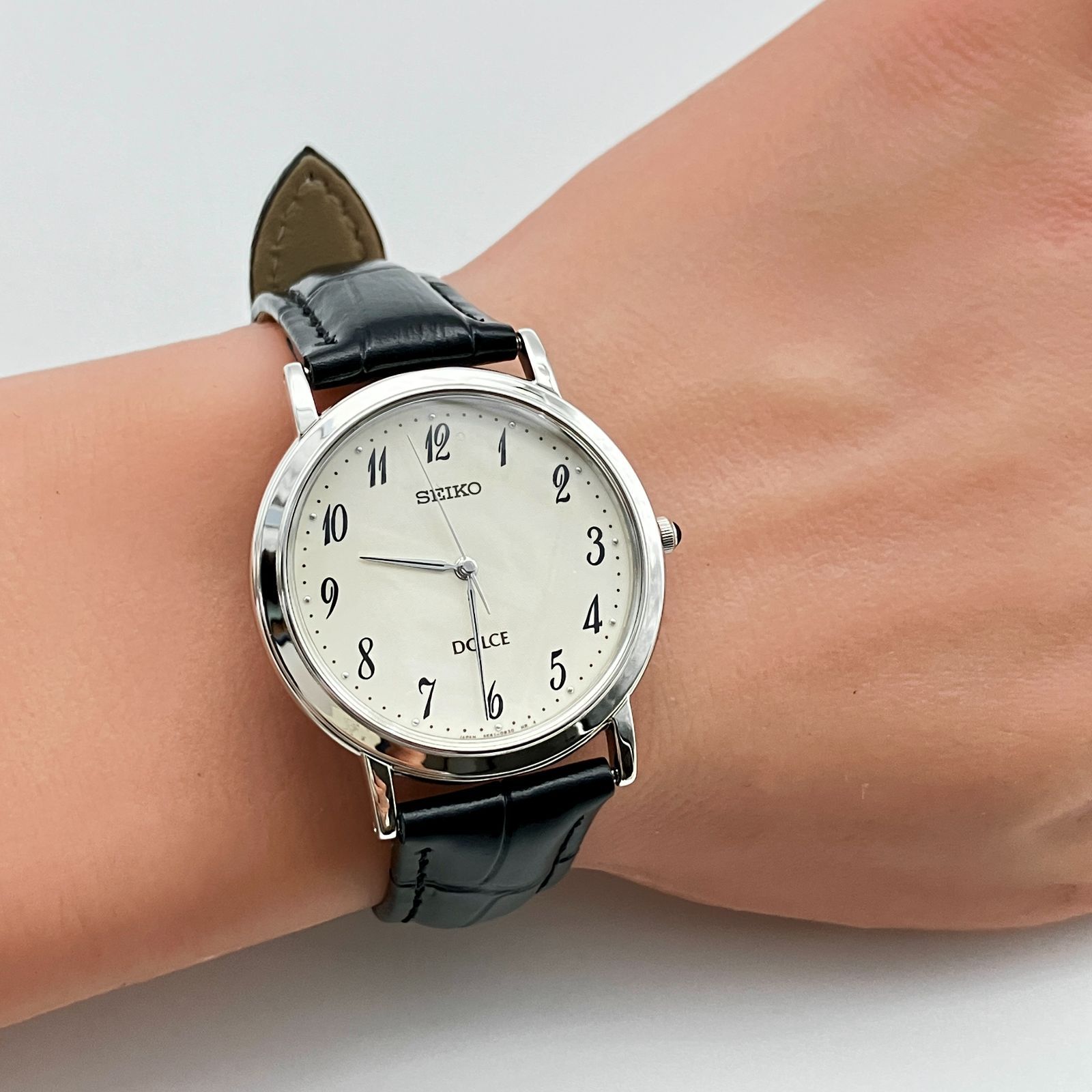 稼働】セイコー SEIKO ドルチェ 5E61-0A80 腕時計 クォーツ 白文字盤 