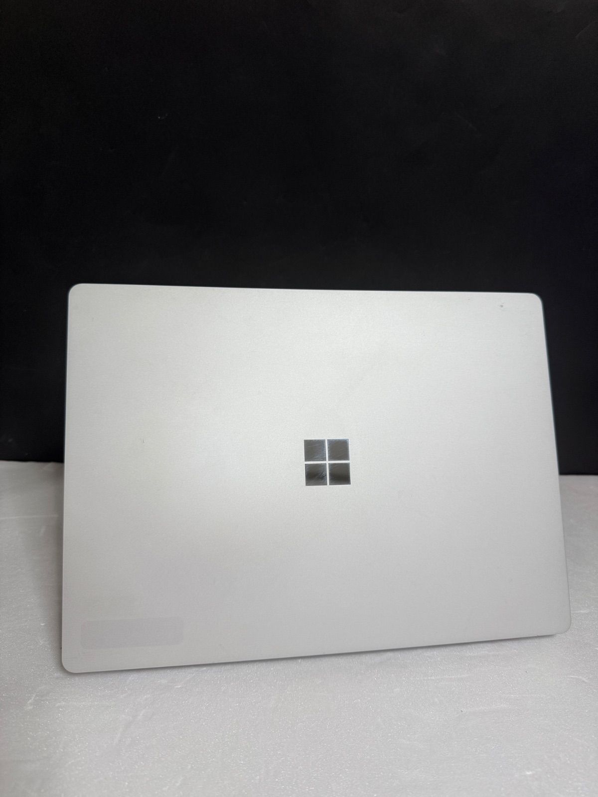 【準美品 】【安心保証つき】タッチパネル対応　Surface laptop 2 I5-8350 U /8GB/128 /Camera, Bluetooth, Face Id、WINDOWS 11, OFFICE 2024 PLUS