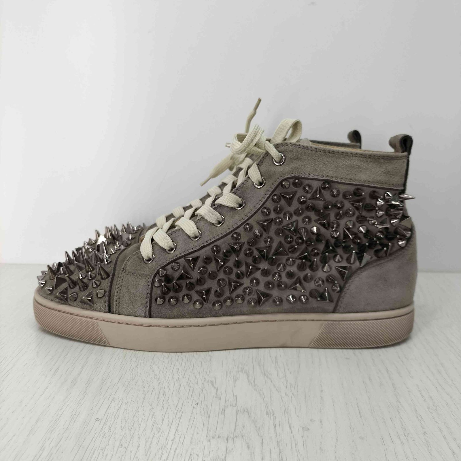 クリスチャンルブタン CHRISTIAN LOUBOUTIN スパイクスタッズ 