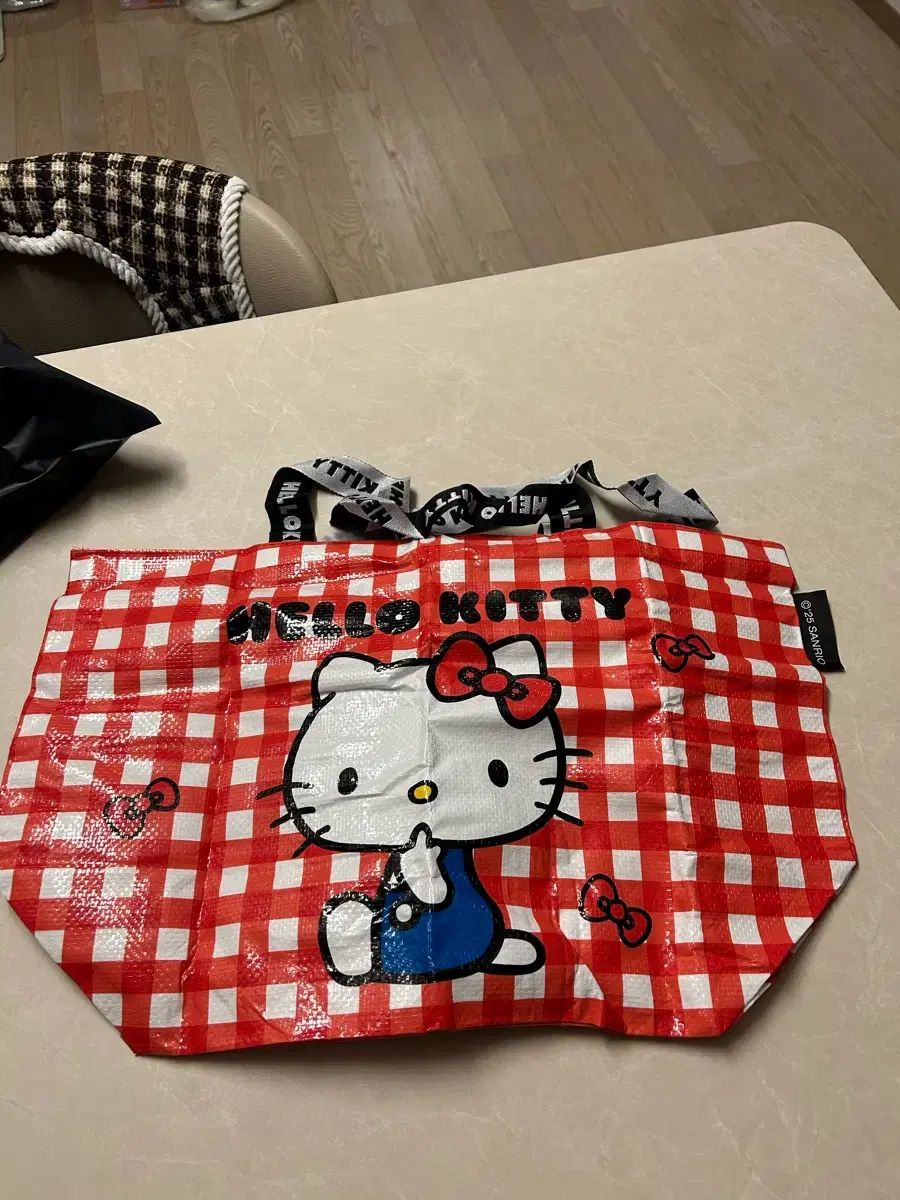 ハローキティ タボリンバッグ