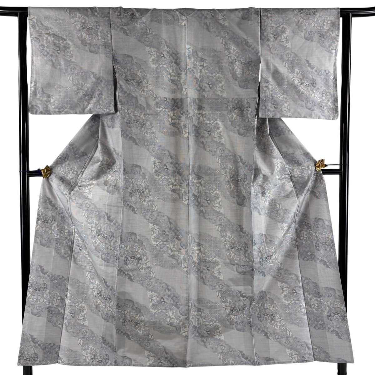 紬 身丈153cm 裄丈63cm S 単衣 草花 華文 青灰色 正絹 秀品 【中古】