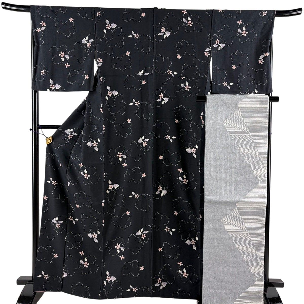 小紋 身丈165.5cm 裄丈67cm M 袷 草花 ぼかし 墨色 正絹 秀品 【中古】