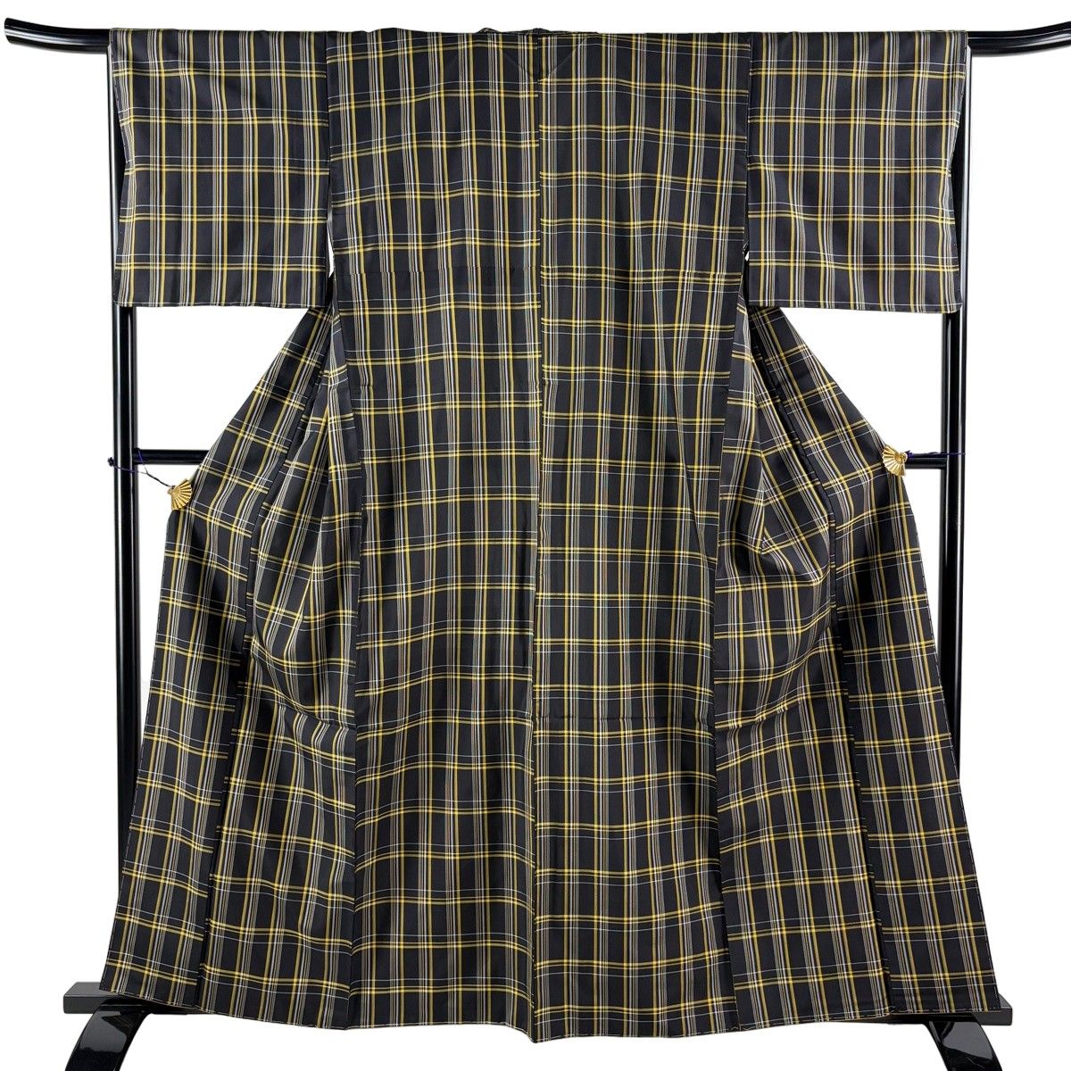 【美品】 大島紬 身丈160.5cm 裄丈66cm M 袷 証紙 格子 墨色 正絹 名品 【中古】
