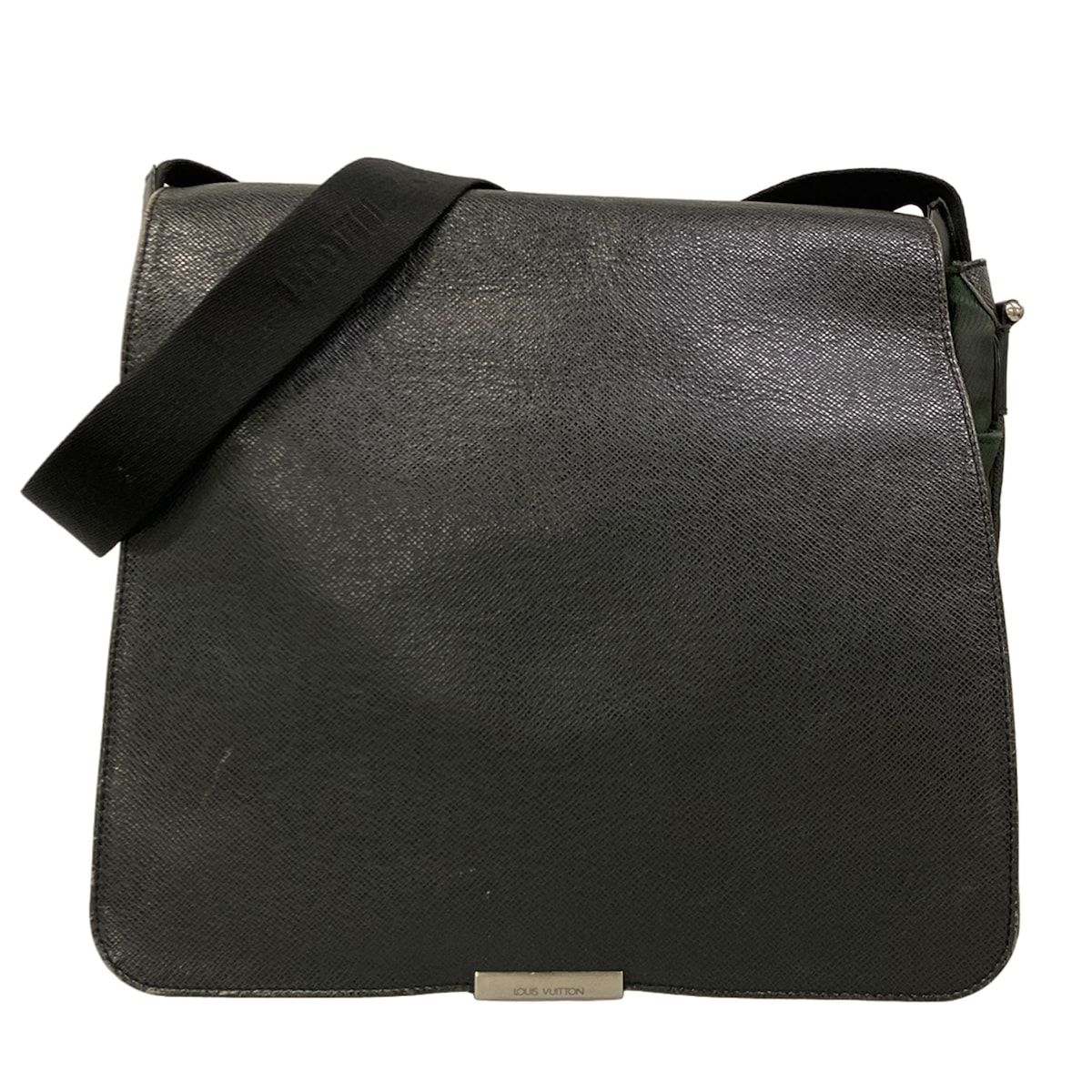 LOUIS VUITTON(ルイヴィトン) ショルダーバッグ タイガ ヴィクトール