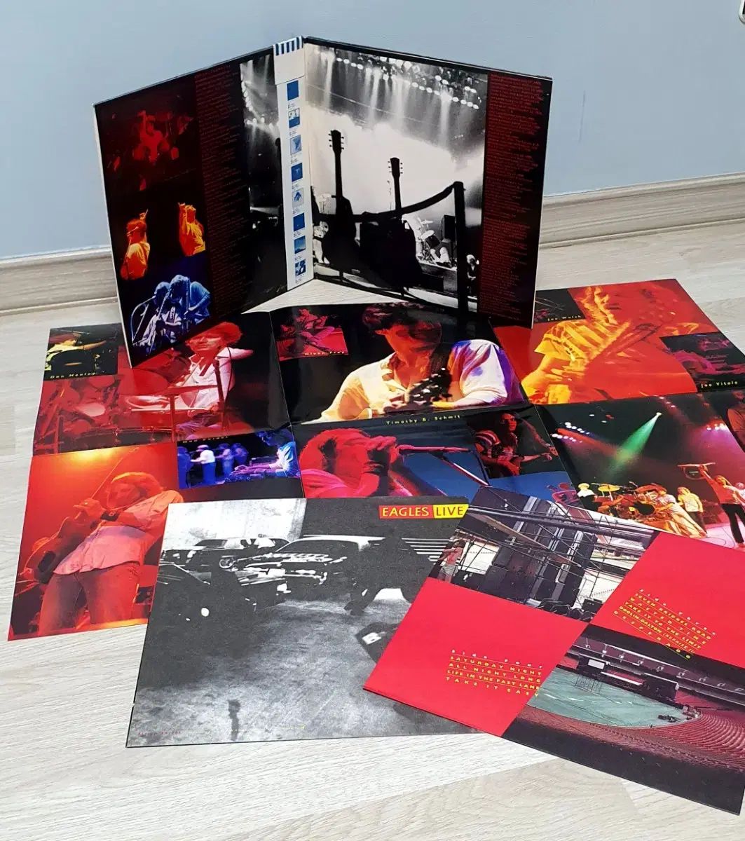 LP ㅡ 2 EAGLES ／ LIVE 収益アルバム - メルカリ