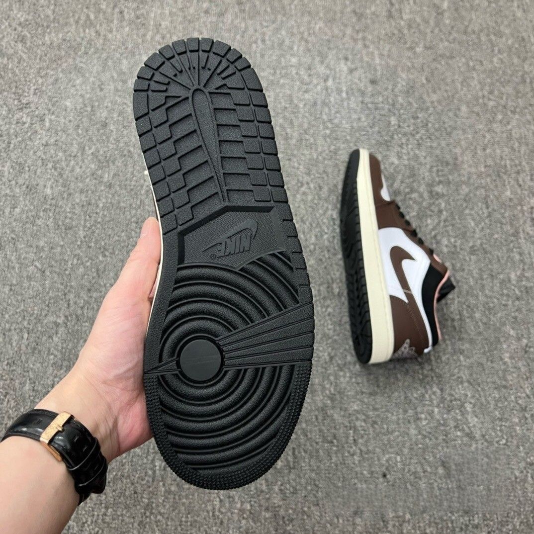 お値下げしました??即購入?? Nike Air Jordan 1 Low 