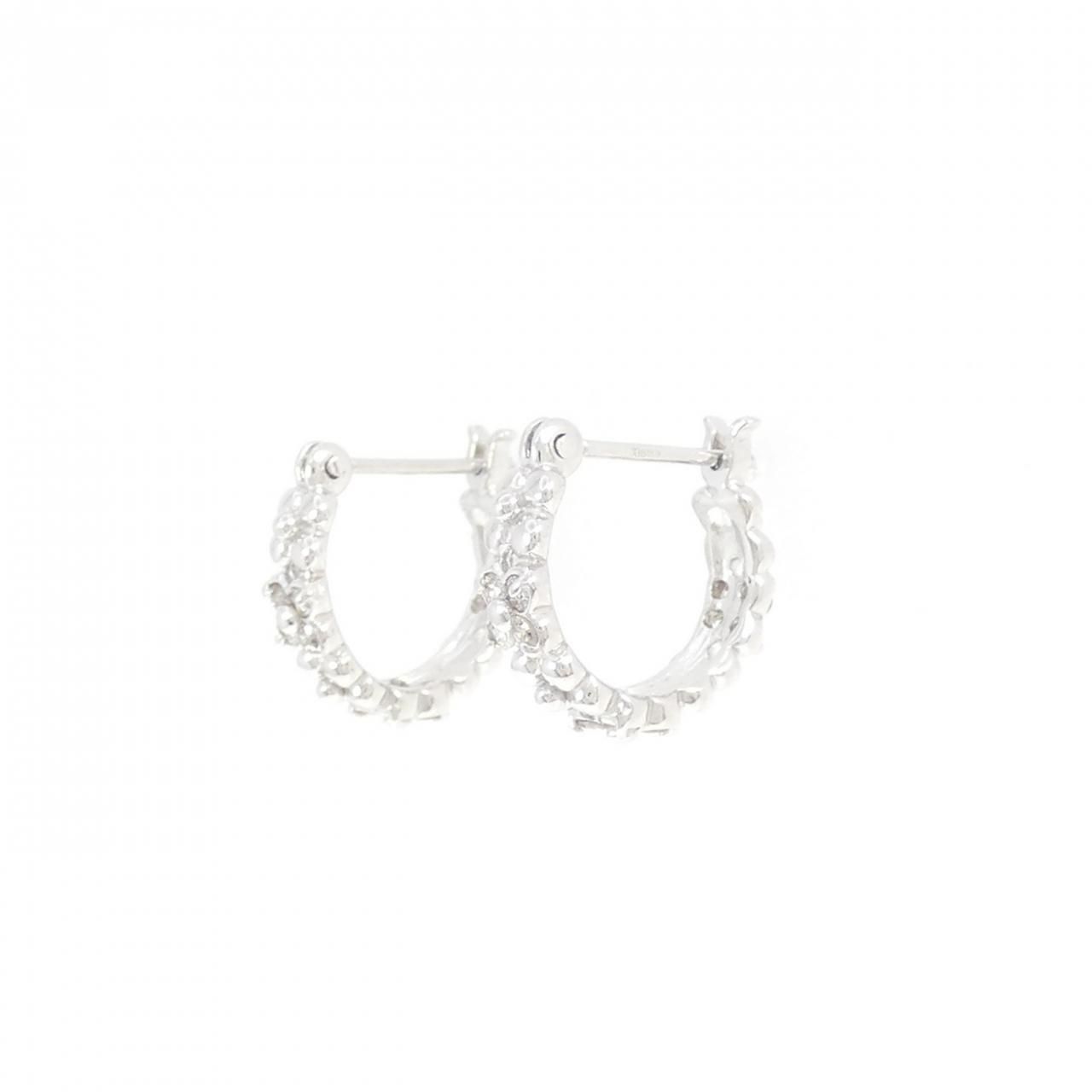 K18WG フラワー ダイヤモンド ピアス 0.24CT