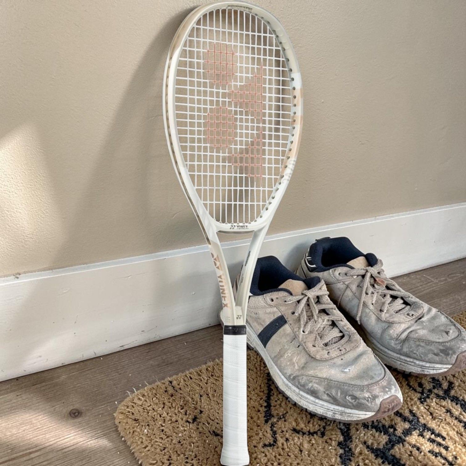 ヨネックス YONEX Vコア 98 G2 サンドベージュ 07VC98 硬式テニスラケット 新品未使用 2025年モデル