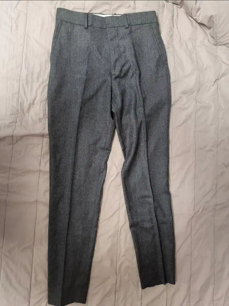 新品 AMI アミ ウールパンツ