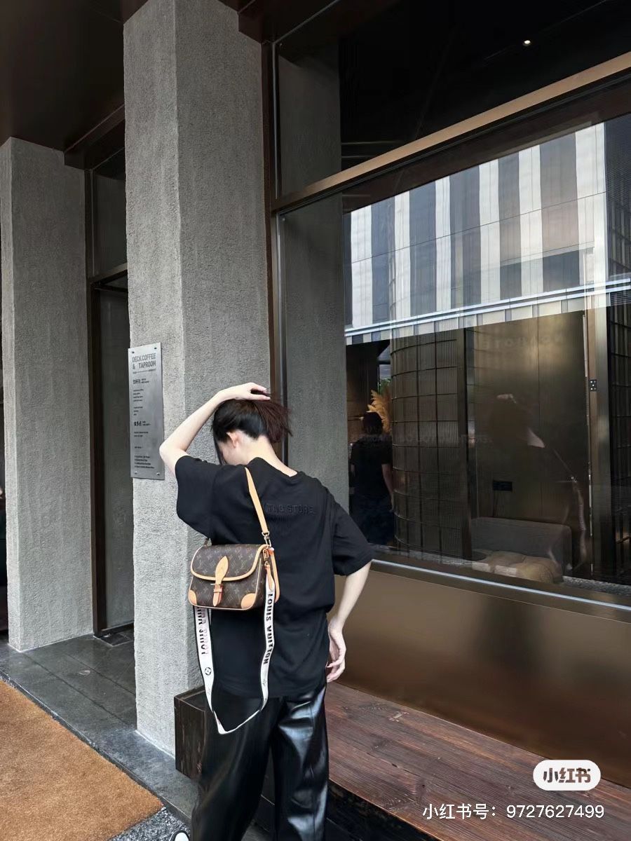 【今日特価】LV ジップ付き Diane ハンドバッグ 送料無料！在庫限定価格