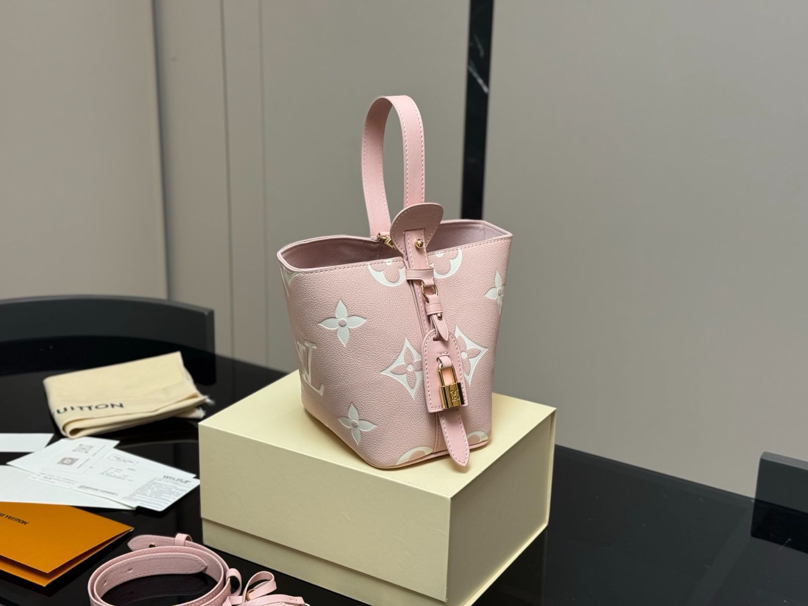 【今日特価】LV ヴィンテージ バケットバッグ 送料無料 今在庫限定価格