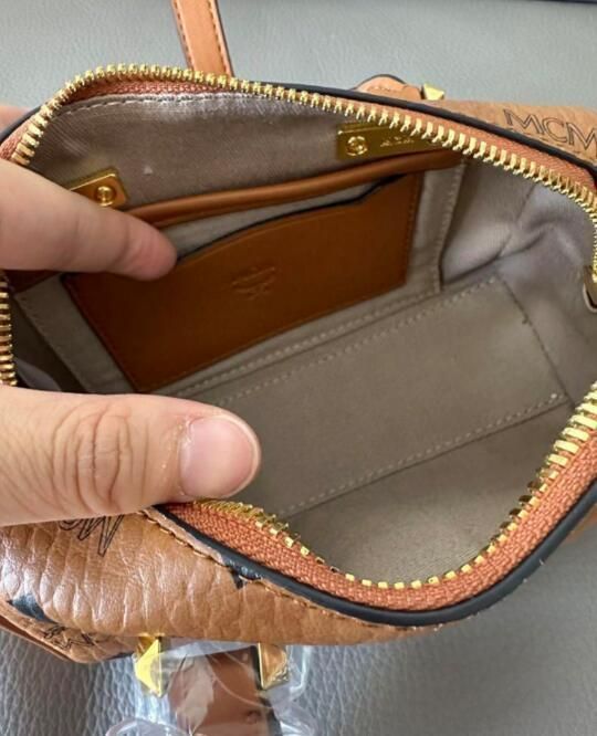 新品MCMハンドバッグショルダーバッグ 新品MCMハンドバッグショルダーバッグ