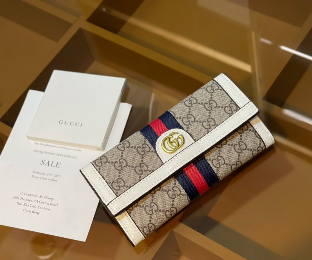 送料込☆ GUCCI グッチ トートバッグ ショルダーバッグ 財布 3点セットバッグ 送料込☆ GUCCI グッチ トートバッグ ショルダーバッグ 財布 3点セットバッグ
