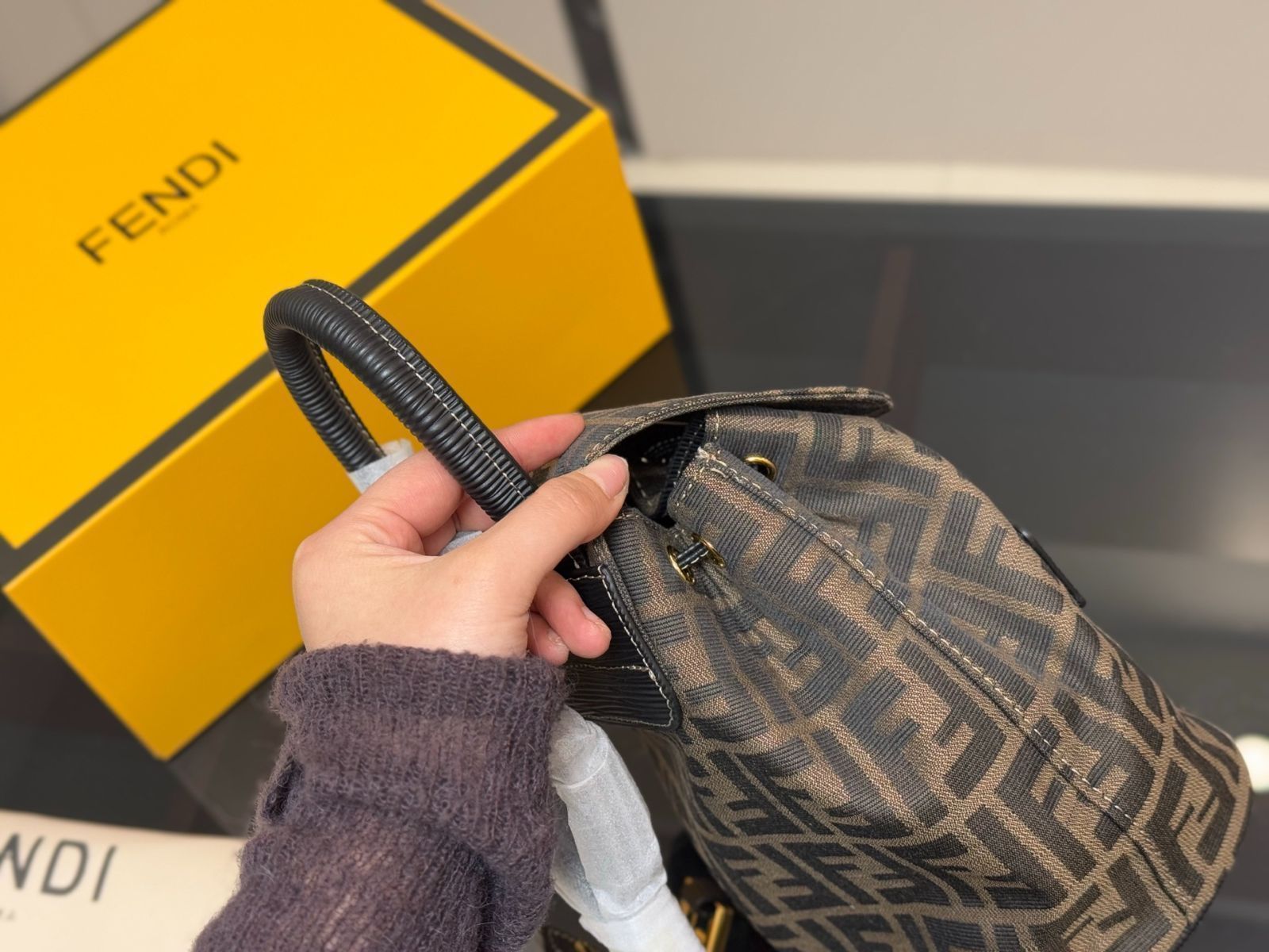 【今日特価】Fendi ヴィンテージ ダブルショルダーバッグ