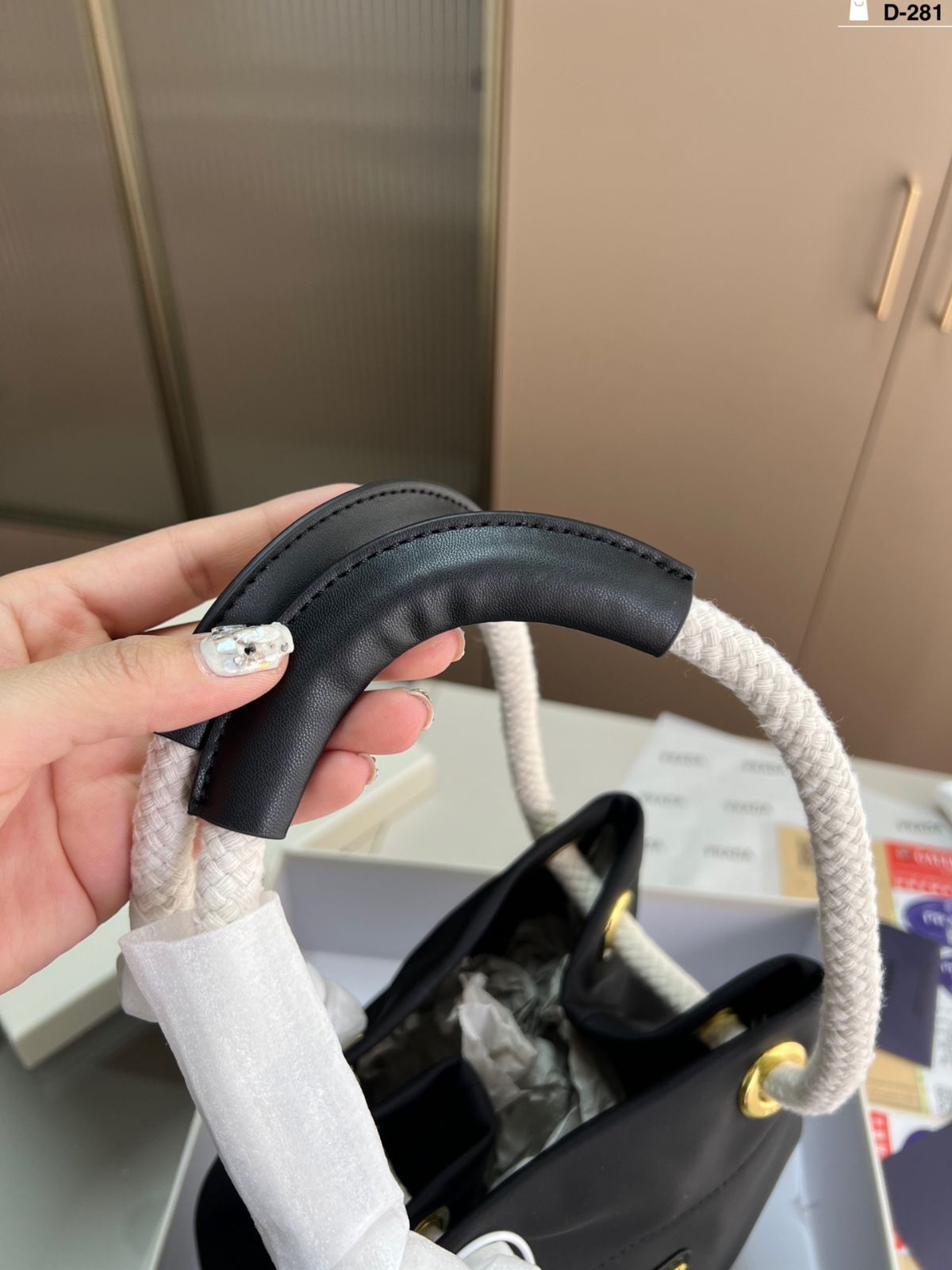 PRADA 2025 年春夏季 バケットトートバッグ -MM輸入5 PRADA 2025 年春夏季 バケットトートバッグ -MM輸入5