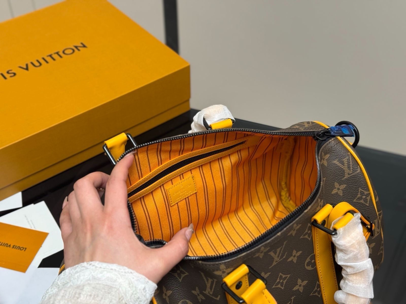 【今日特価】LV Keepall Pillow Bag キーパール ピローバッグ 新作