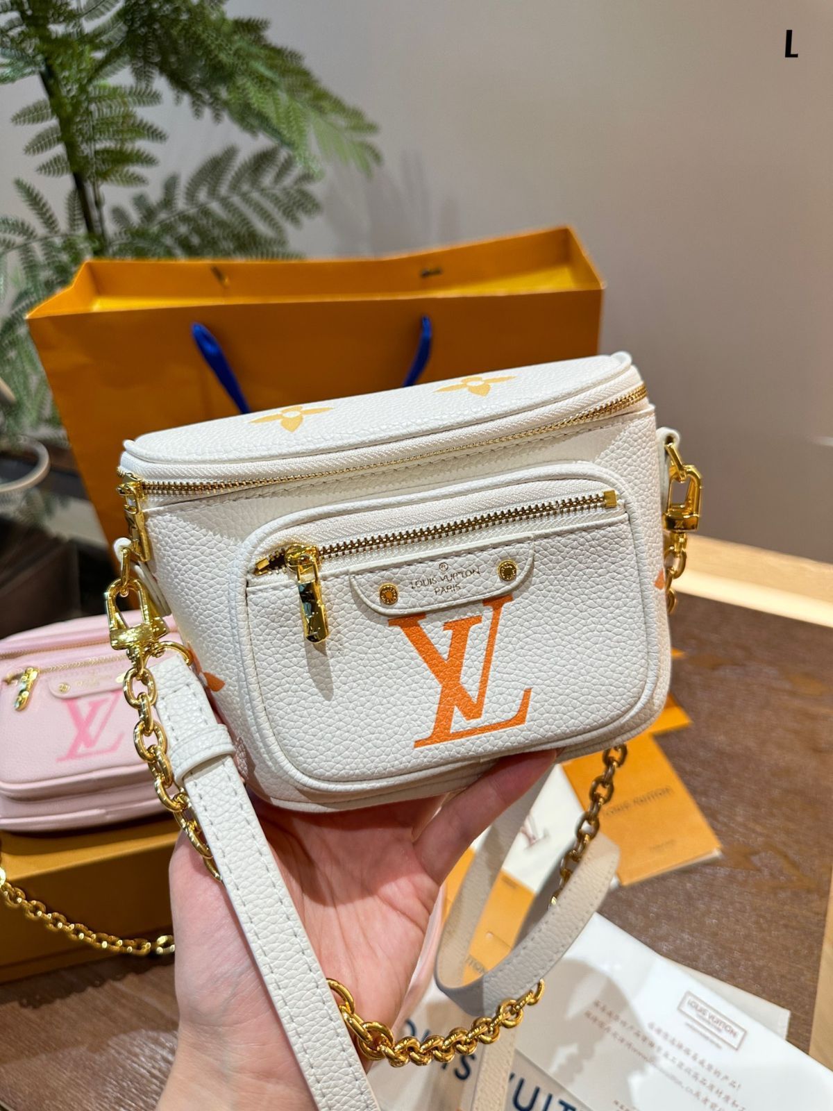 【Louis Vuitton】今日特価！Mini Bumbag ハンドバッグ 送料無料 限定在庫のお得な価格です！-WT0輸入