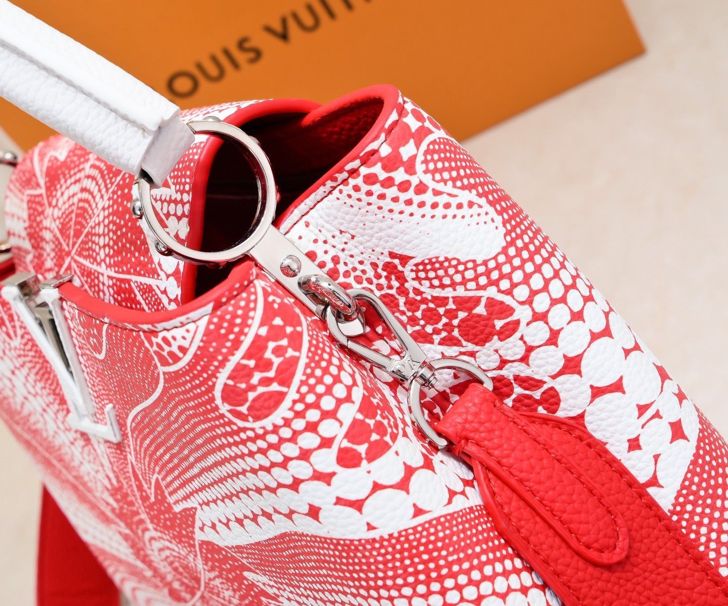 【今日特価】LV x YK Capucines BB ハンドバッグ 送料無料!在庫限定価格-WT0輸入-WT0輸入1 【今日特価】LV x YK Capucines BB ハンドバッグ 送料無料!在庫限定価格-WT0輸入-WT0輸入1