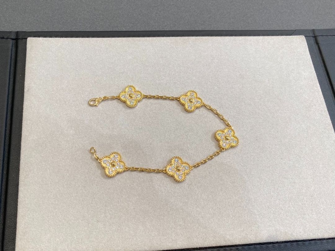 ヴァン クリーフ&アーペル ヴィンテージ アルハンブラ ブレスレット、5モチーフ 、Van Cleef & Arpels VCARA41400｜本日限定特価｜新品未使用-WTO輸入1