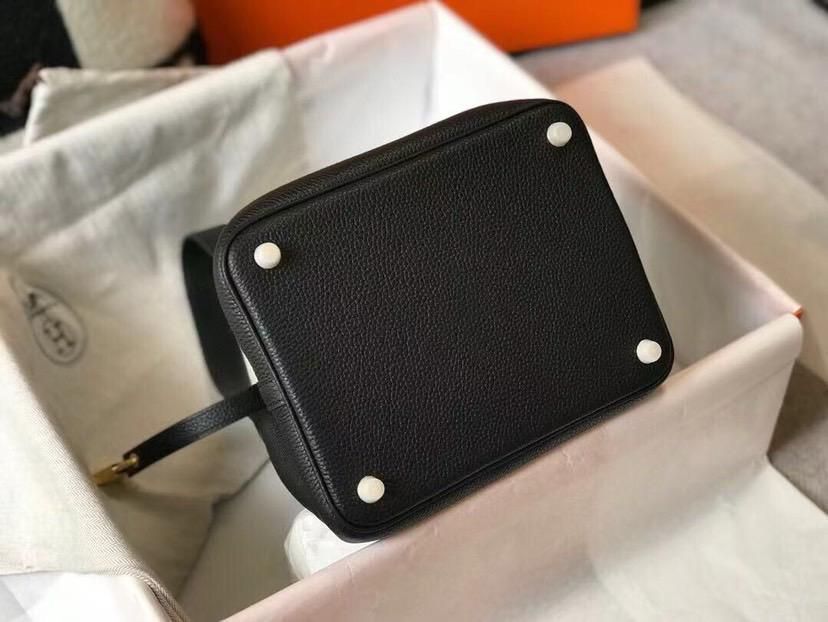 ブラック　レディース　ハンドバッグ　18cm ゴールド金具　ピコタン