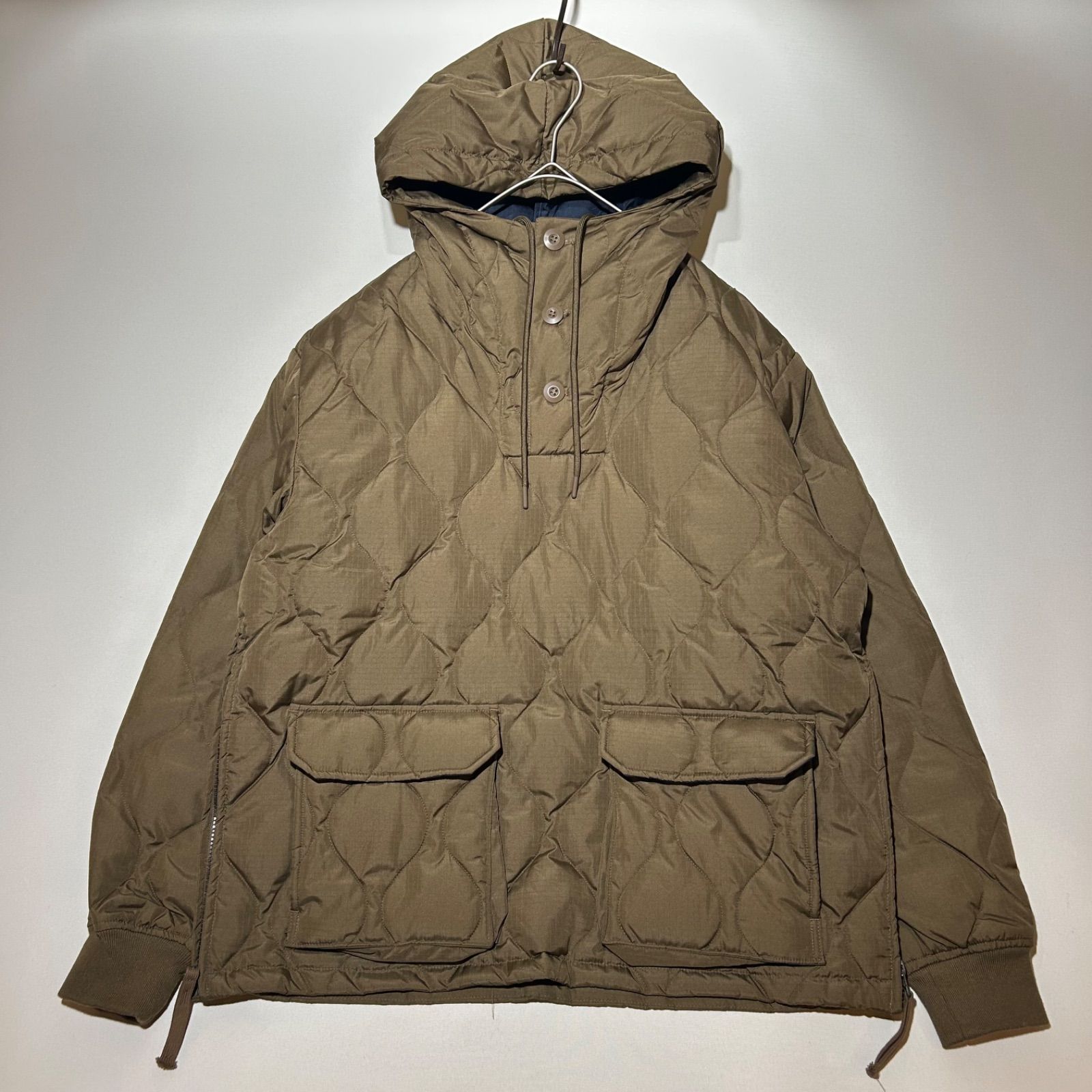 タイオン　TAION　PULL OVER HOODIE　キルティング　ダウンジャケット　ダウンフーディー　800pfl　ダークオリーブ 7,448円