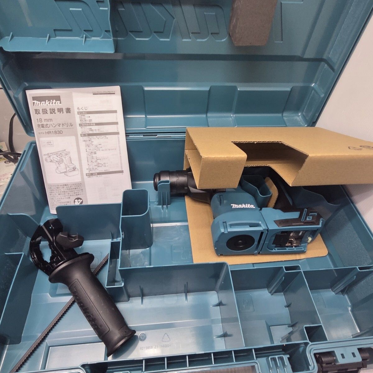 S04052 makita マキタ 充電式ハンマドリル HR183D 18mm DIY 電動 工具 美品
