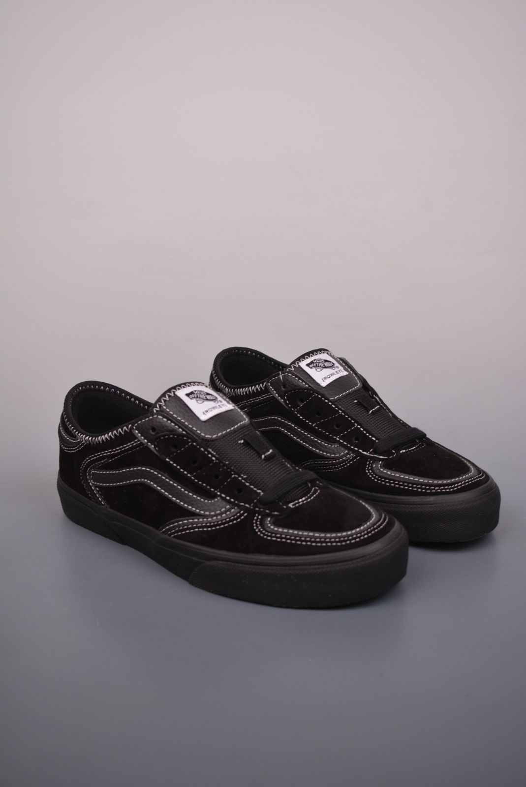 【今日特価】Vans Rowley Classics ブラック サムライ スニーカー！送料無料！在庫限定のお得な価格です！