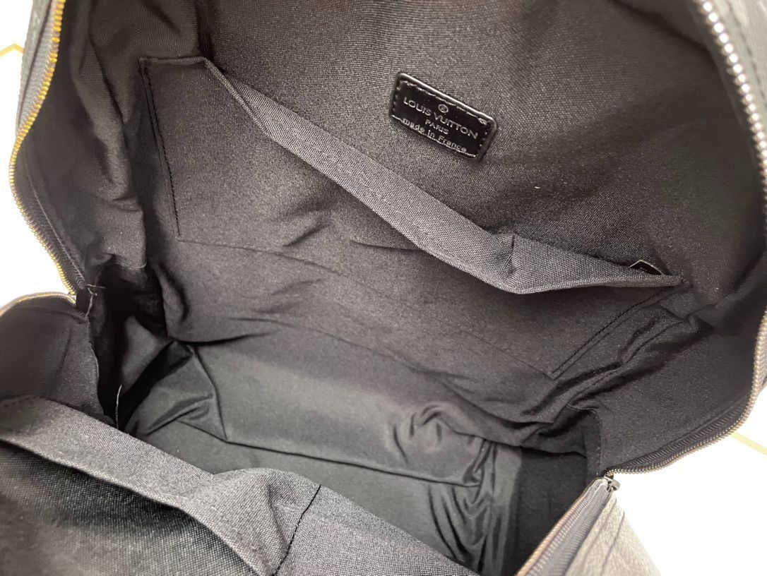 今日特価!Dean ダブルショルダーバッグ、Monogram Macassar 素材でスポーツ感満載 全国送料無料(一部除く) 今日特価!Dean ダブルショルダーバッグ、Monogram Macassar 素材でスポーツ感満載 全国送料無料(一部除く)