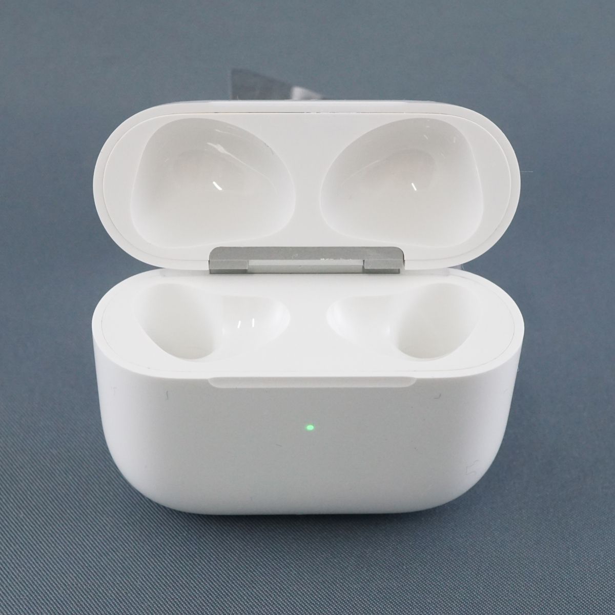 Apple AirPods 第三世代 MagSafe充電ケースのみ USED美品 A2566 耐汗