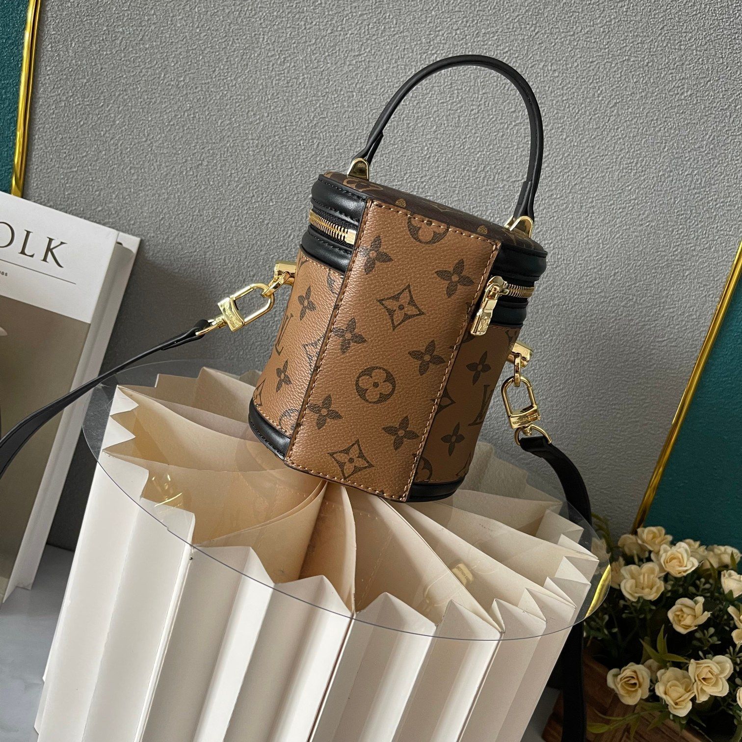 【今日特価】LV Nano Cannes ハンドバッグ 送料無料!在庫限定価格-WT0輸入 【今日特価】LV Nano Cannes ハンドバッグ 送料無料!在庫限定価格-WT0輸入