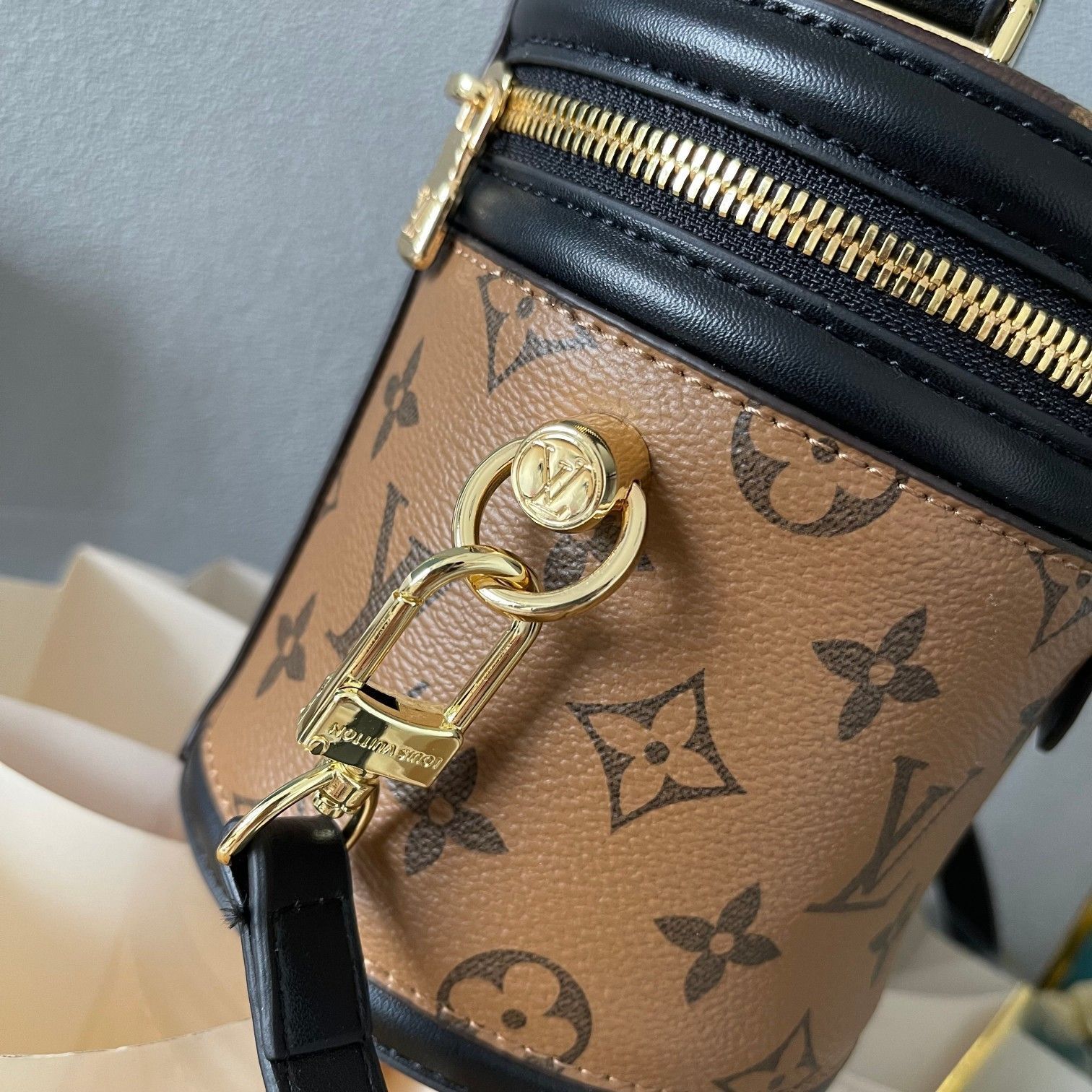 【今日特価】LV Nano Cannes ハンドバッグ 送料無料!在庫限定価格-WT0輸入 【今日特価】LV Nano Cannes ハンドバッグ 送料無料!在庫限定価格-WT0輸入