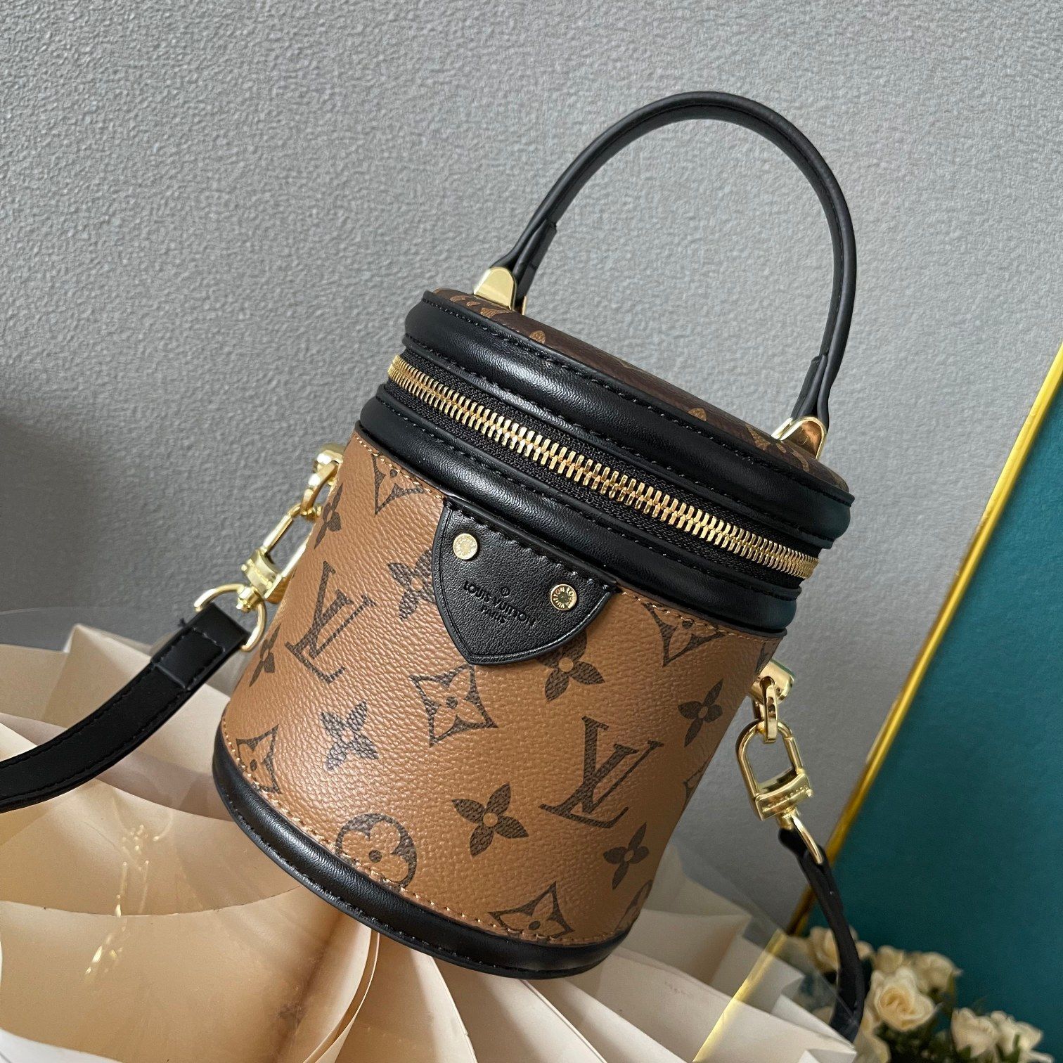 【今日特価】LV Nano Cannes ハンドバッグ 送料無料!在庫限定価格-WT0輸入 【今日特価】LV Nano Cannes ハンドバッグ 送料無料!在庫限定価格-WT0輸入