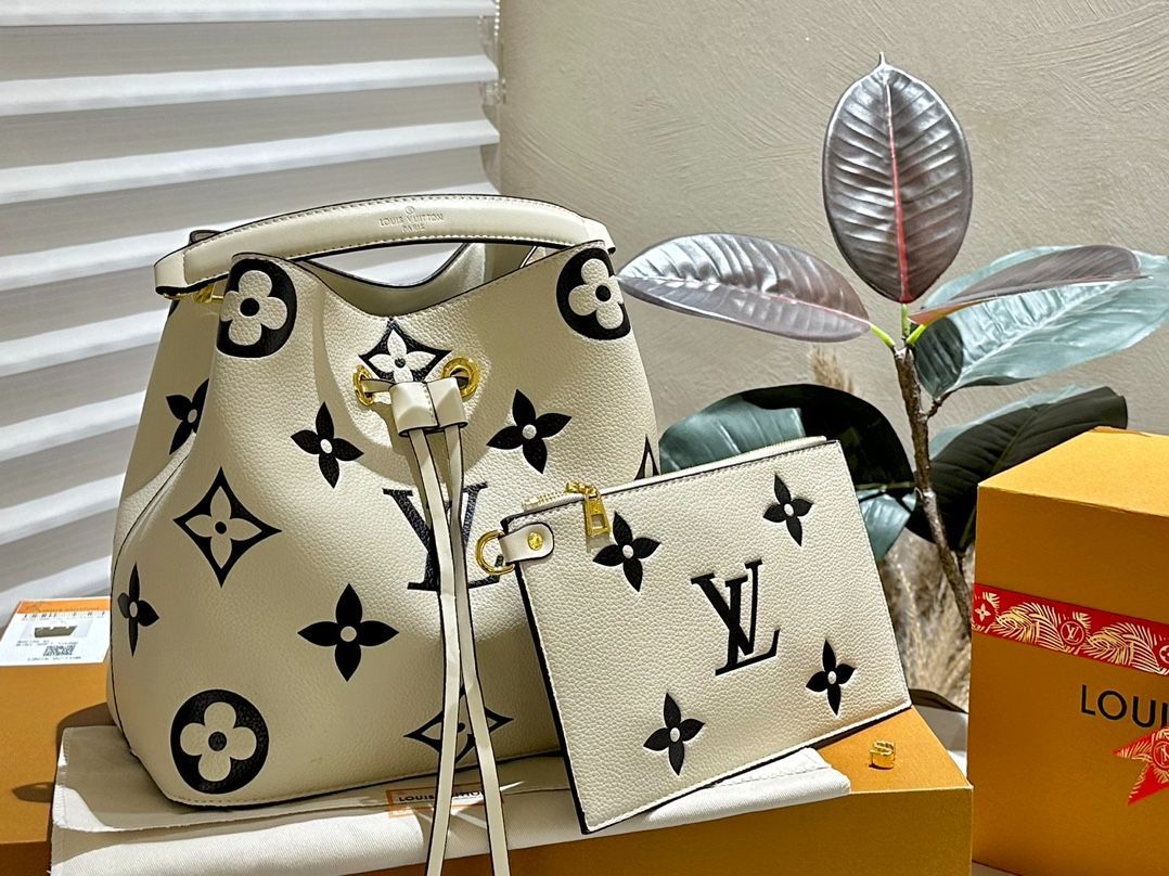 【今日特価】LV 新モデルバケツバッグ 送料無料!在庫限定価格 【今日特価】LV 新モデルバケツバッグ 送料無料!在庫限定価格