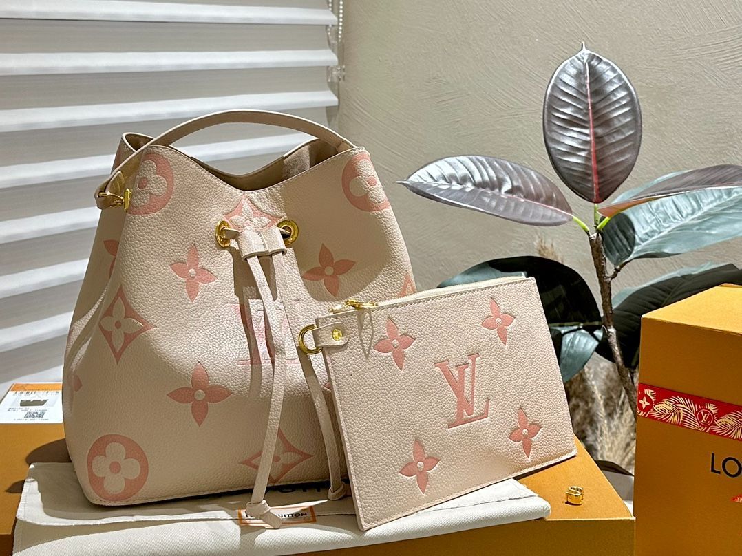 【今日特価】LV 新モデルバケツバッグ 送料無料!在庫限定価格 【今日特価】LV 新モデルバケツバッグ 送料無料!在庫限定価格
