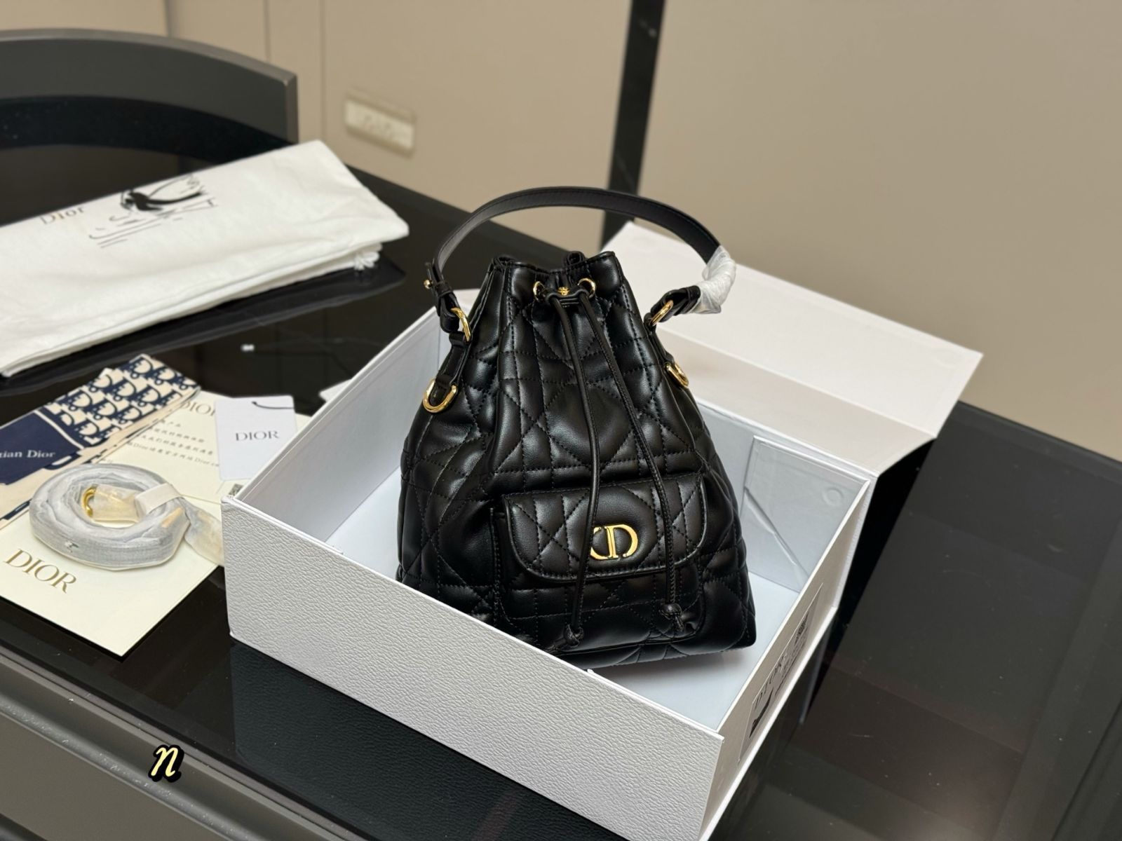 【今日特価】DIOR CARO バケットバッグ-MM輸入2