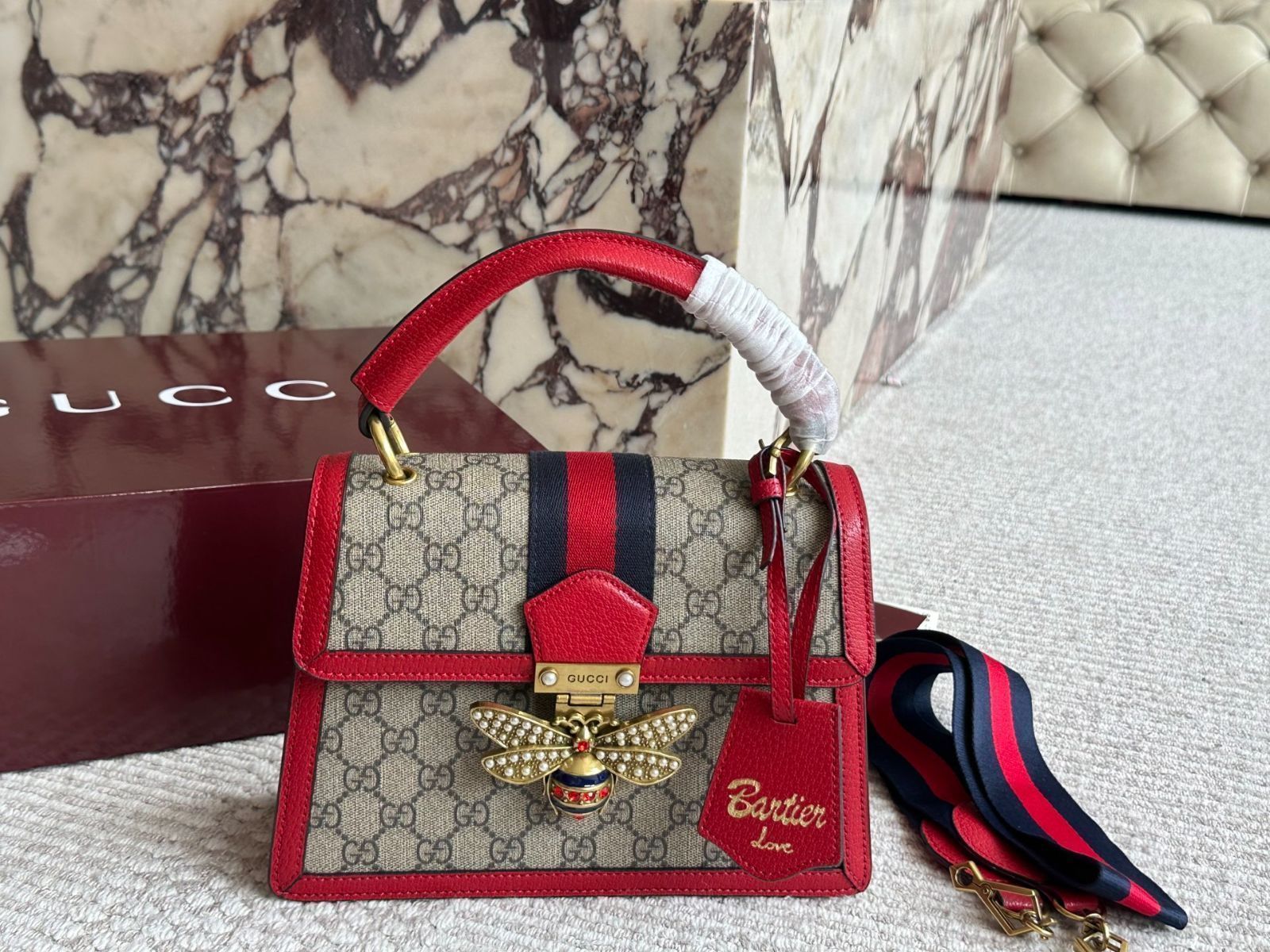 【今日特価】GucciMargaretBeeBag グッチマーガレットビーバッグ 【今日特価】GucciMargaretBeeBag グッチマーガレットビーバッグ