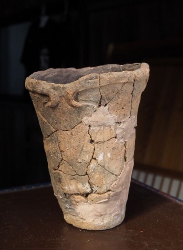 縄文土器 修復品 縄文中期 約4000年前 　　古録展 送料無料　中古 品番K24043