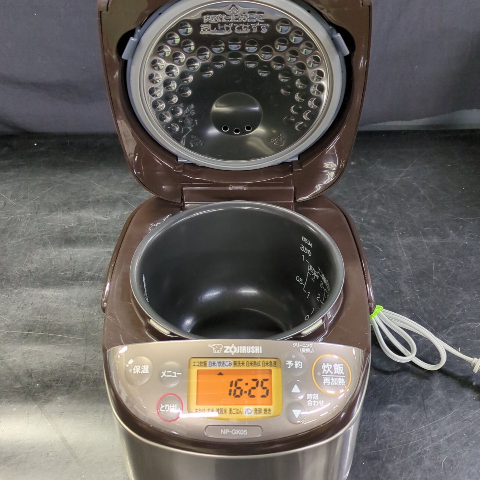 D42781】象印 NP-GK05-XT 小容量IH炊飯ジャー 3合炊き ※コード巻き取り 