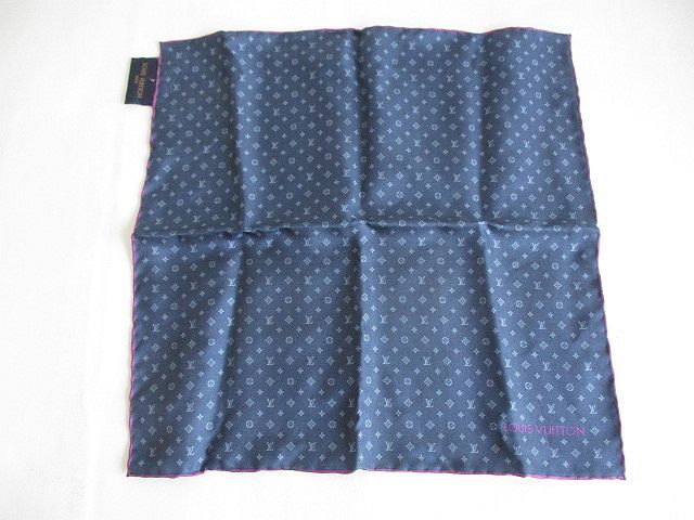ルイヴィトン LOUIS VUITTON モノグラム柄 ポケットスクエア ポケットチーフ ネイビー 紺系 M73495 シルク イタリア製