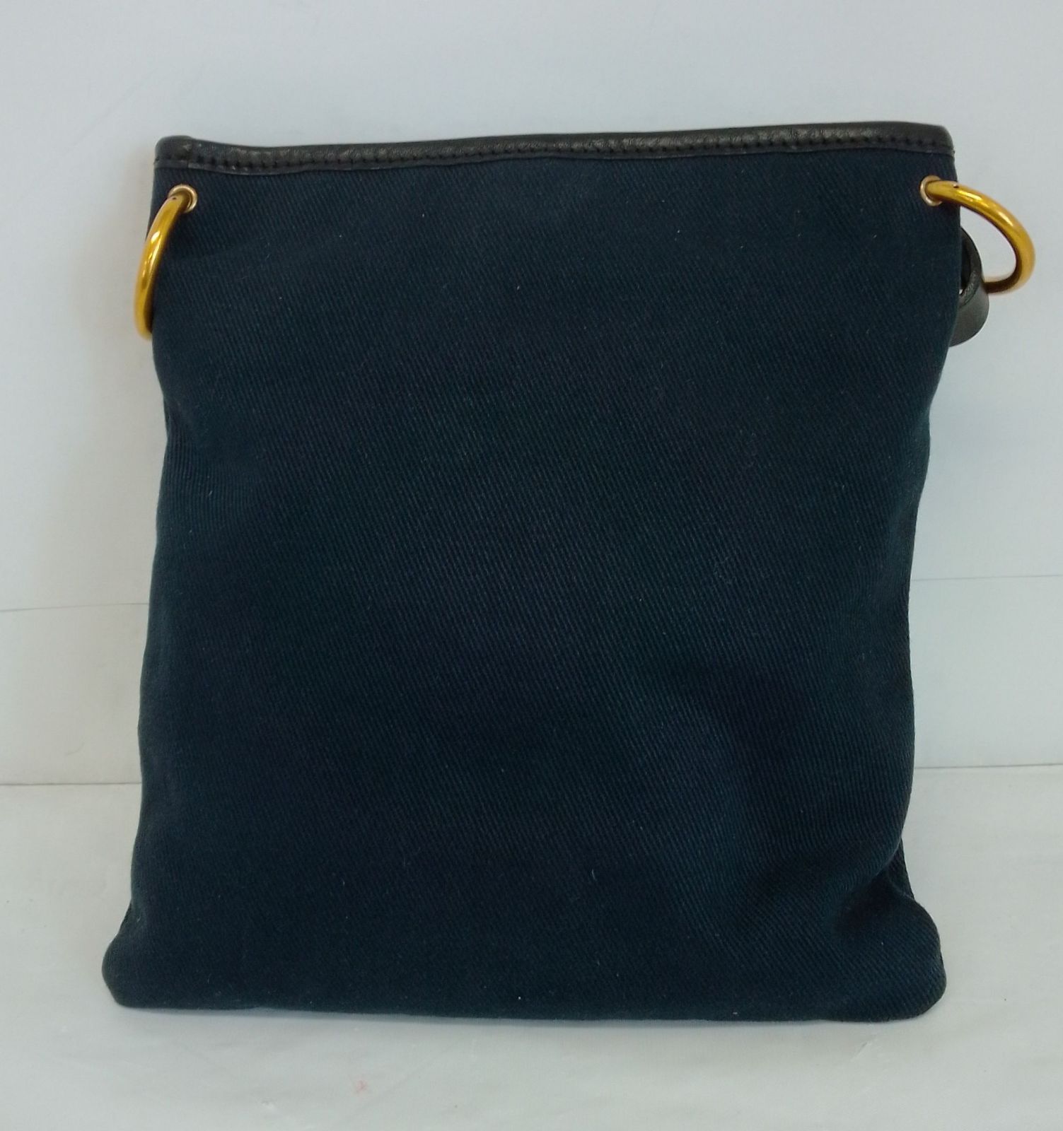 ARL05 イヴサンローラン 極美品 カハラ ショルダーバッグ ゴールド金具 