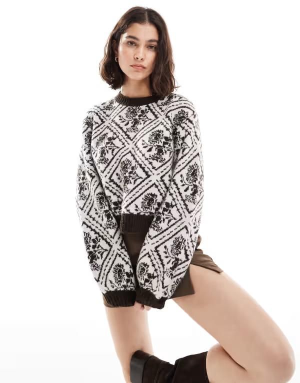 ミスセルフフリッジ レディース アウター ニット・セーター フラワー柄 セーター フラワー Miss Selfridge diamond floral slouchy sweater in mono MONO