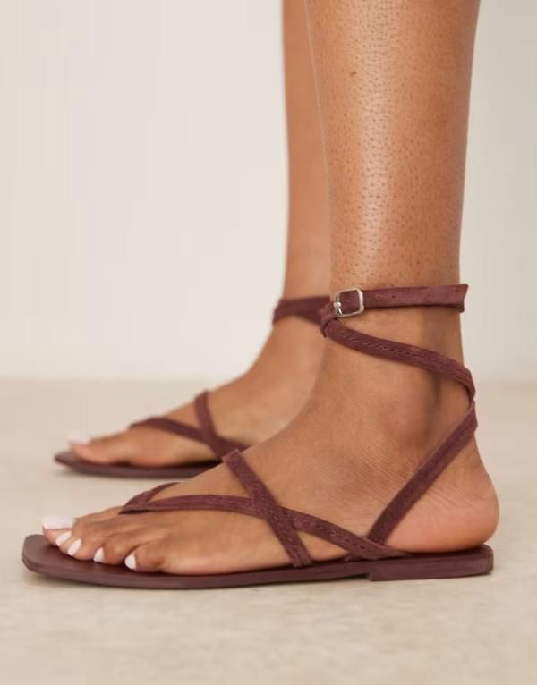 エイソス レディース シューズ サンダル スエード ASOS DESIGN Fiction suede strappy sandals Dark Cherry バーガンディ