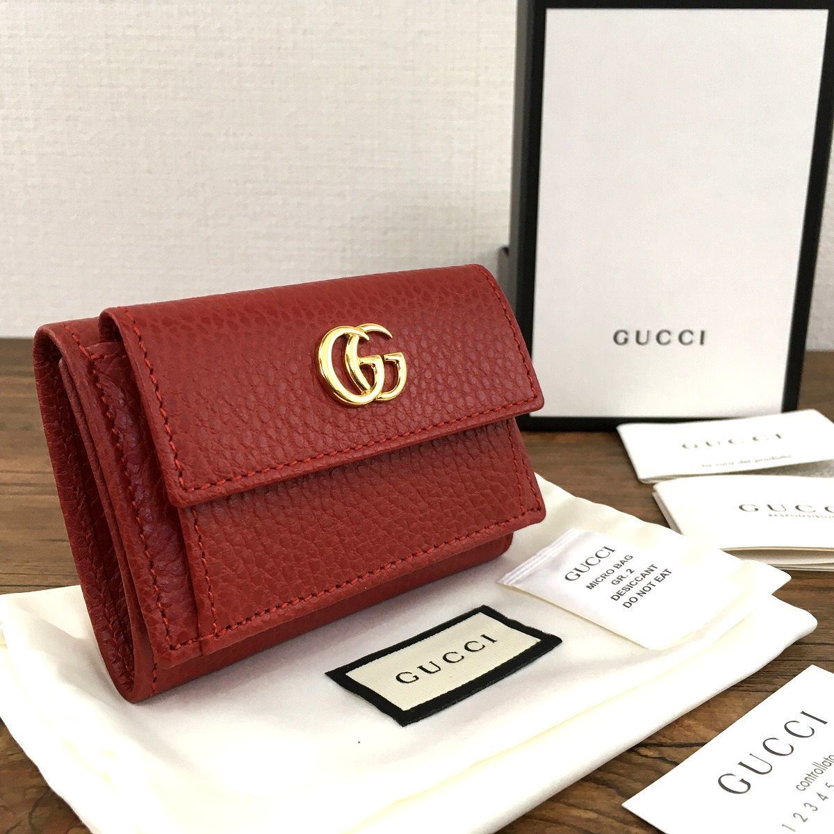 201 送料込み！ 未使用品 GUCCI コンパクトウォレット 523277 箱付き